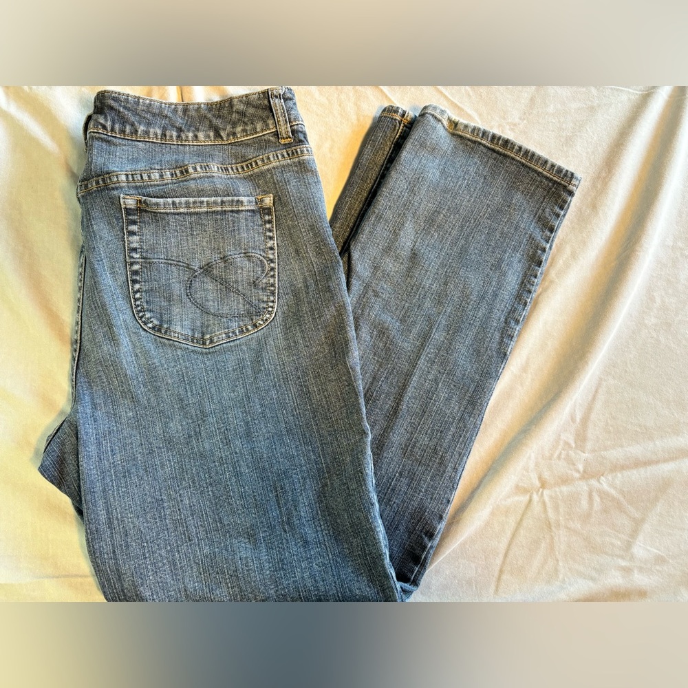 Chicos Platinum blue jeans size 3‎